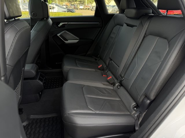 Used 2024 Audi Q3 2.0T Premium Plus w/ Premium Plus Package AWD/4WD image 26