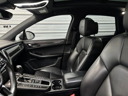 Used 2018 Porsche Macan GTS image 23