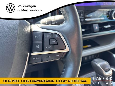 Used 2023 Toyota Highlander Limited FWD image 18