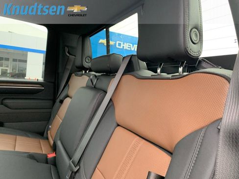 New 2026 Chevrolet Silverado 3500 High Country w/ Technology Package image 16