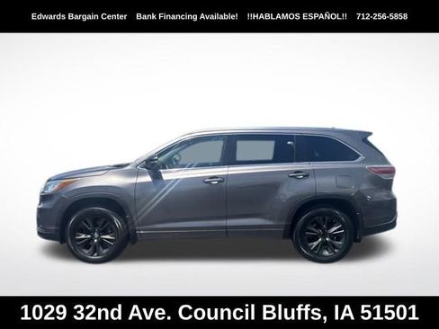 Used 2016 Toyota Highlander XLE AWD/4WD image 4