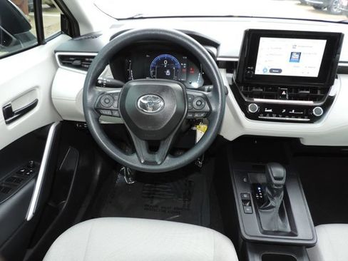 Used 2026 Toyota Corolla Cross L FWD image 21