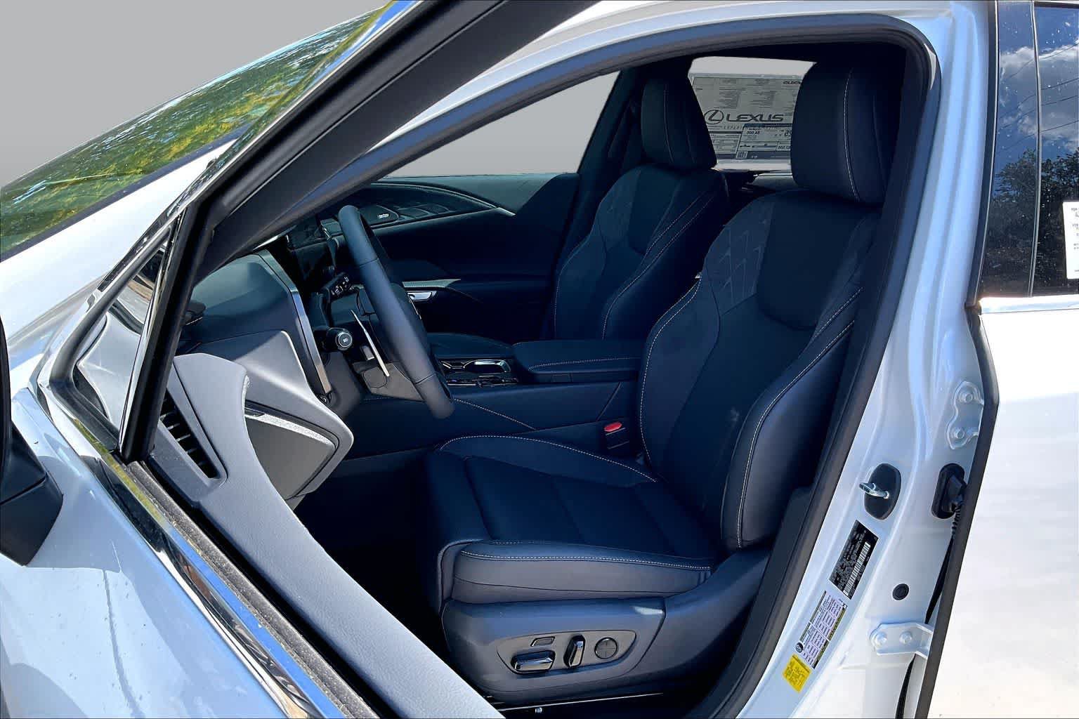 New 2026 Lexus RX 350 FWD w/ Convenience Package image 16