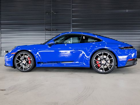 Used 2026 Porsche 911 Carrera 4S image 2