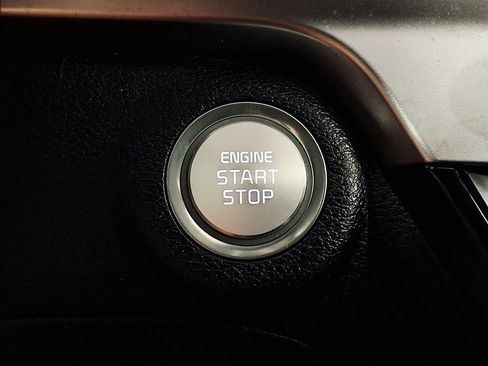 Used 2025 Kia Telluride S AWD/4WD image 18