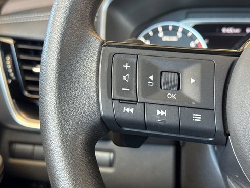 Used 2021 Nissan Rogue SV AWD/4WD image 30