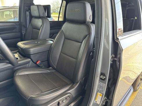 Certified 2024 Chevrolet Suburban High Country w/ Advanced Technology Package image 12