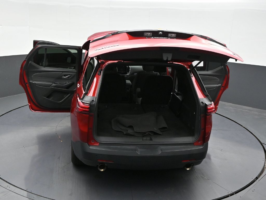 Used 2022 Chevrolet Traverse LT FWD image 38