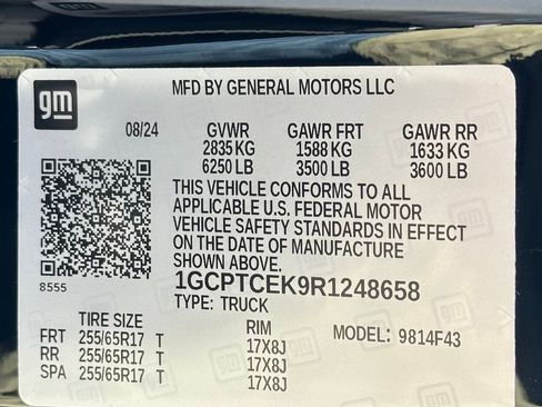 Used 2024 Chevrolet Colorado LT w/ LT Convenience Package II image 19