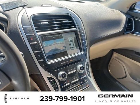 Used 2018 Lincoln MKX Reserve w/ Driver Assistance Package image 13