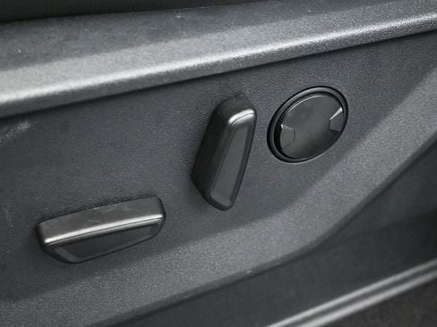 Used 2025 Ford Expedition Active AWD/4WD image 14