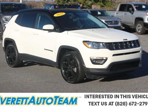 Used 2021 Jeep Compass Latitude w/ Sun and Sound Group image 1
