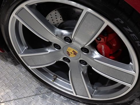 Used 2019 Porsche 718 Cayman S image 18