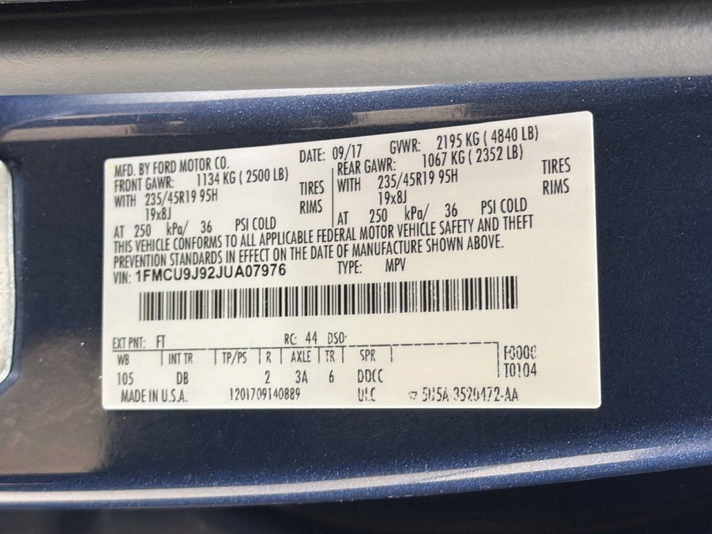 Used 2018 Ford Escape Titanium w/ Ford Safe & Smart Package AWD/4WD image 33