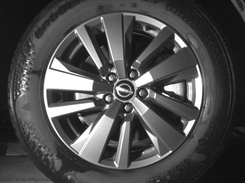 Used 2025 Nissan Pathfinder SV FWD image 13