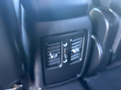 Used 2023 Dodge Durango SXT Launch Edition image 29