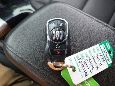 Used 2024 Buick Envista Sport Touring w/ Convenience I Package FWD image 9