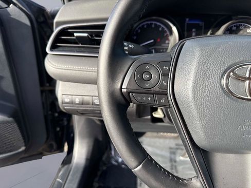 Used 2021 Toyota Camry SE image 31