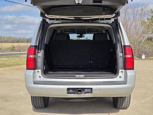 Used 2019 Chevrolet Tahoe LS image 8