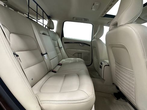 Used 2016 Volvo XC70 T5 Premier w/ Protection Package image 18