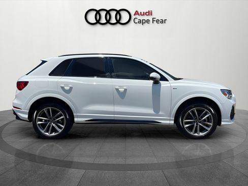 Certified 2025 Audi Q3 2.0T Premium w/ Convenience Package AWD/4WD image 6