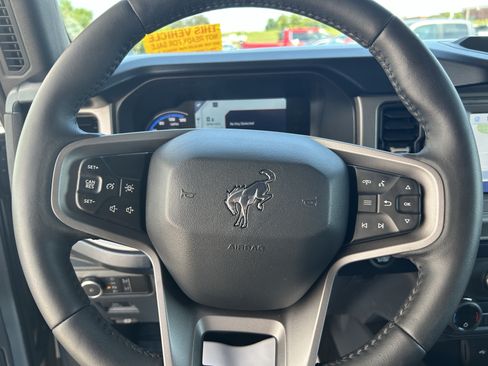 Used 2021 Ford Bronco Outer Banks AWD/4WD image 22