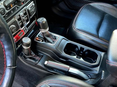 Used 2021 Jeep Gladiator Rubicon image 11