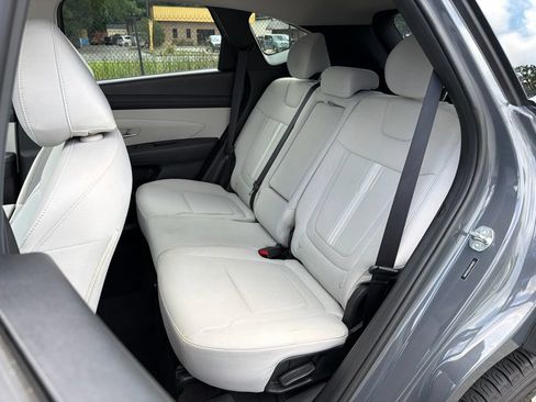 Used 2025 Hyundai Tucson SEL FWD image 19