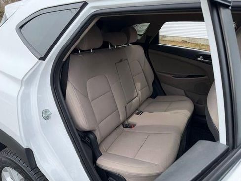 Used 2020 Hyundai Tucson Value w/ Winter Weather Package image 11