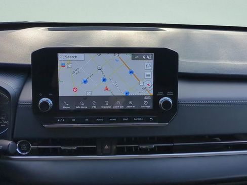 Used 2024 Mitsubishi Outlander SE Black Edition image 16