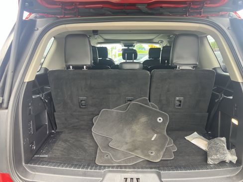 Used 2018 Ford Expedition Platinum AWD/4WD image 13