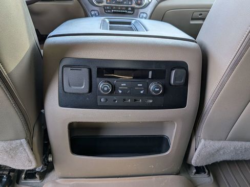 Used 2019 Chevrolet Tahoe Premier image 35