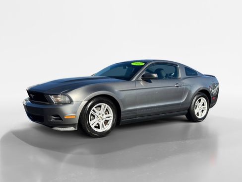 Used 2012 Ford Mustang V6 image 4