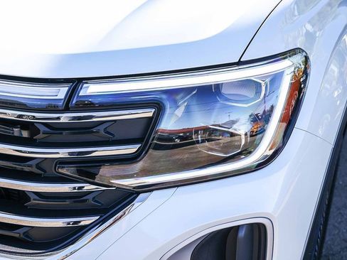 New 2026 Volkswagen Atlas SE image 17