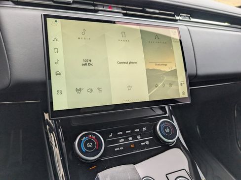 Used 2023 Land Rover Range Rover Sport SE Dynamic image 16