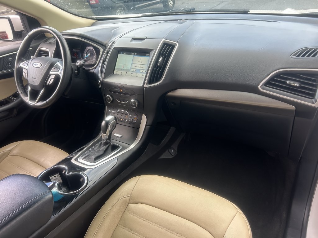 Used 2017 Ford Edge SEL w/ Equipment Group 201A AWD/4WD image 34