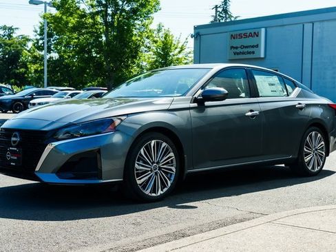 New 2025 Nissan Altima 2.5 SL image 3