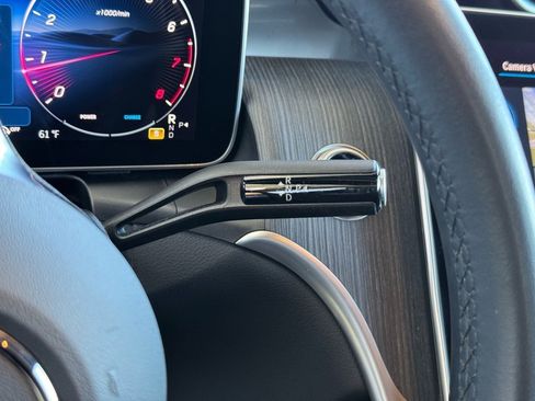 Certified 2025 Mercedes-Benz GLC 300 image 34