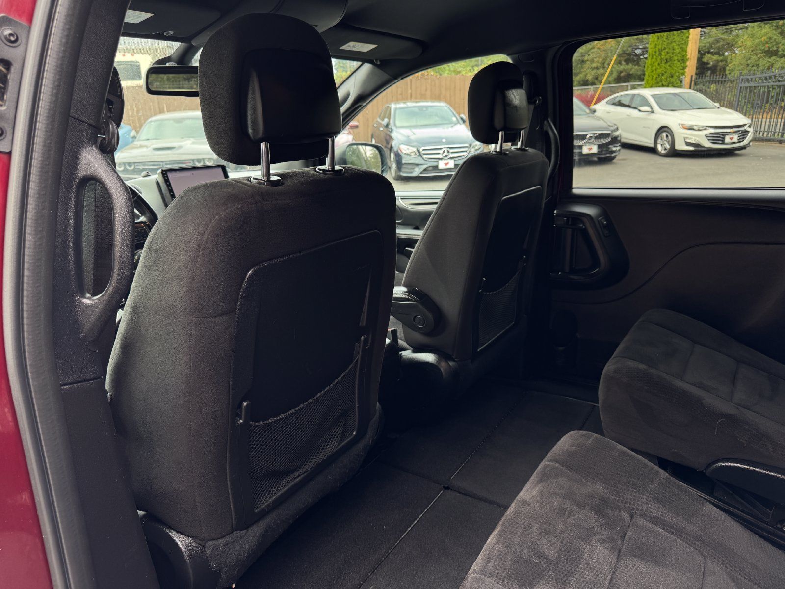 Used 2018 Dodge Grand Caravan SE FWD image 15