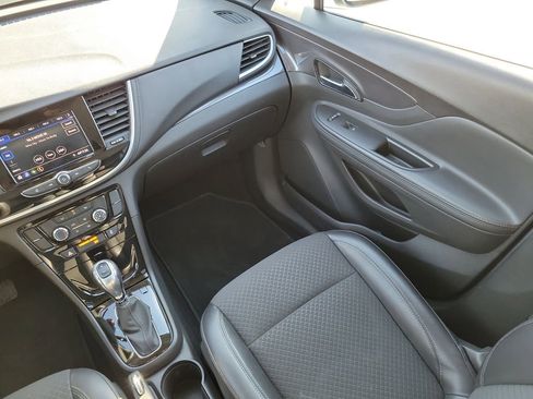 Used 2022 Buick Encore Preferred w/ Safety Package image 14