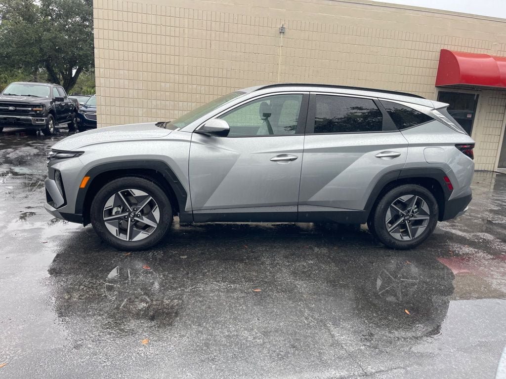 Used 2026 Hyundai Tucson SEL Plus FWD image 2