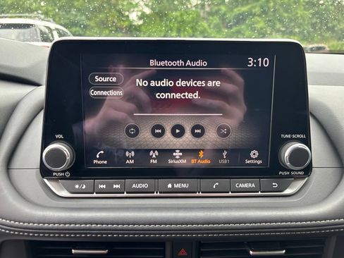 Certified 2026 Nissan Rogue SV AWD/4WD image 26