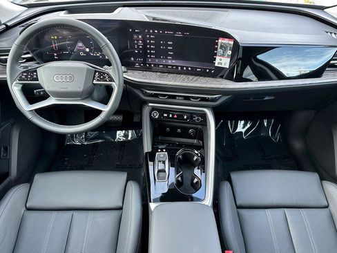 New 2025 Audi Q5 Premium Plus image 12