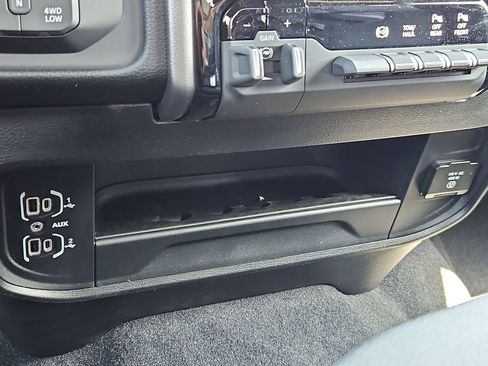 New 2026 RAM 3500 Laramie AWD/4WD image 26
