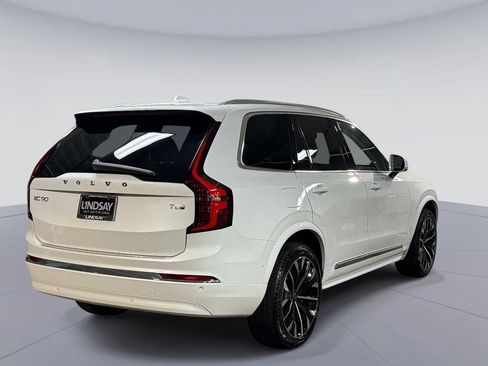 Used 2025 Volvo XC90 T8 Plus w/ Protection Package Premier AWD/4WD image 10