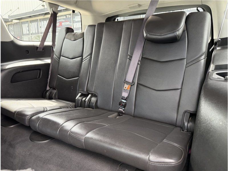 Used 2016 Cadillac Escalade ESV Luxury AWD/4WD image 25