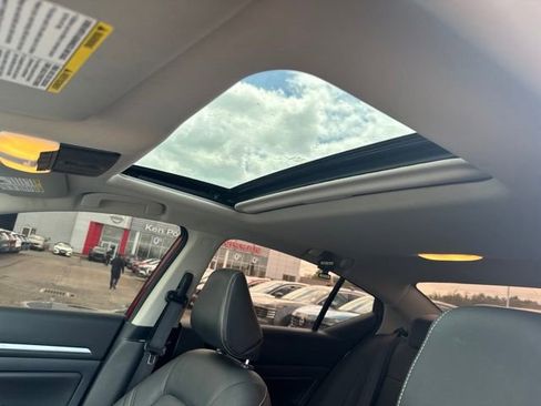 Certified 2025 Nissan Altima 2.5 SR w/ SR Premium Package FWD image 21