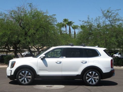 Used 2020 Kia Telluride S FWD image 2