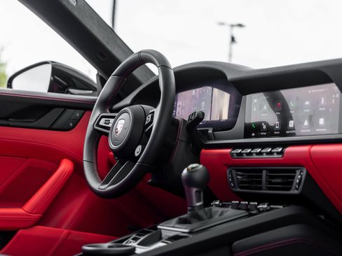 Used 2026 Porsche 911 GT3 image 41