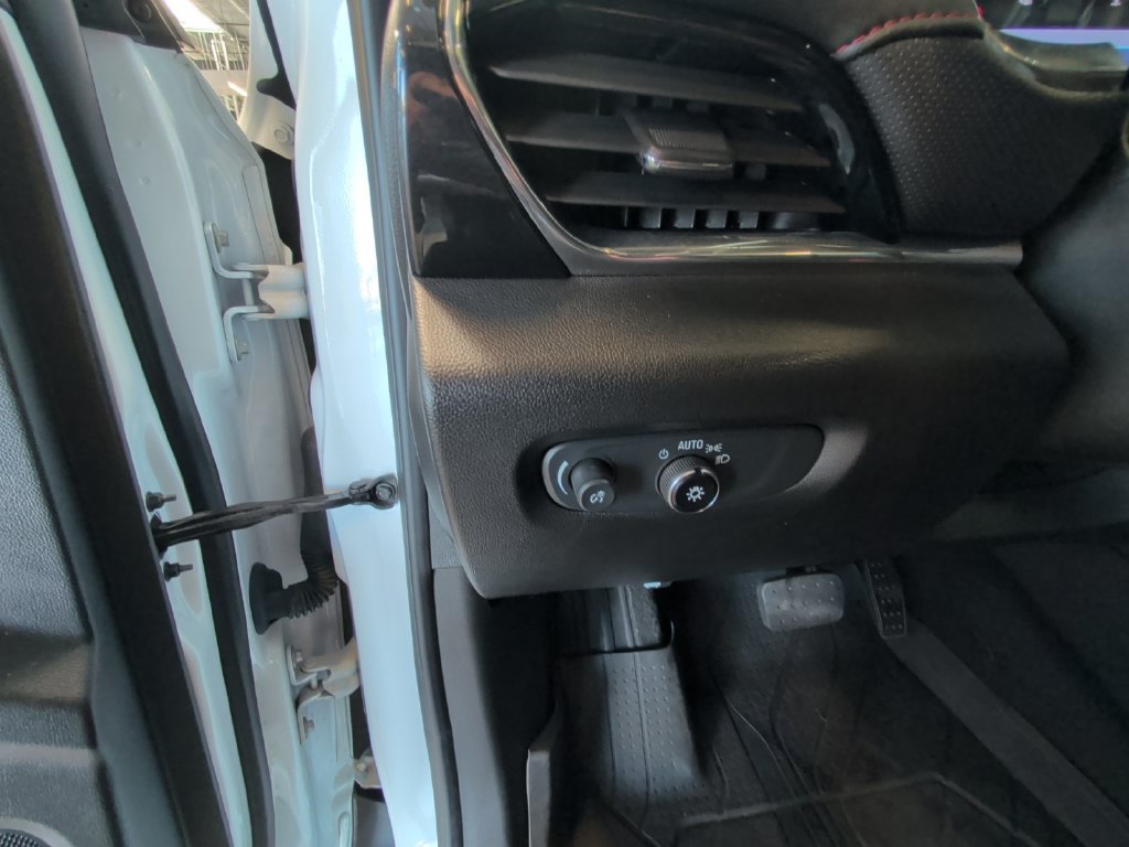 Certified 2023 Chevrolet Traverse RS w/ LPO, Floor Liner Package AWD/4WD image 27